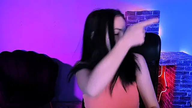 sweetie chloe  online show from February 4, 9:48 am