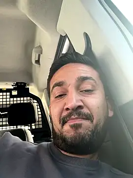 Snapshot of berkayneslihan chatting on January 7, 11:45 am berkayneslihan online show from January 7, 11:45 am