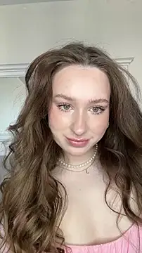 Snapshot of cuteeyesbaby chatting on March 30, 4:35 am cuteeyesbaby online show from March 30, 4:35 am