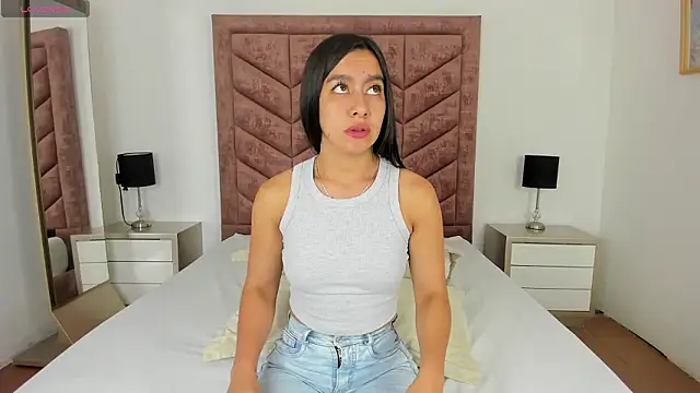 Zara Cardona online show from January 19, 11:03 am