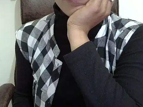 Snapshot of Sexy-quit chatting on February 17, 6:43 am Sexy-quit online show from February 17, 6:43 am