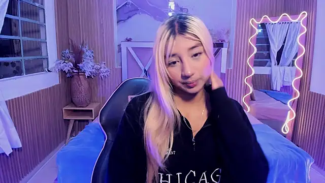 IRINA TAY1 online show from May 13, 4:21 am