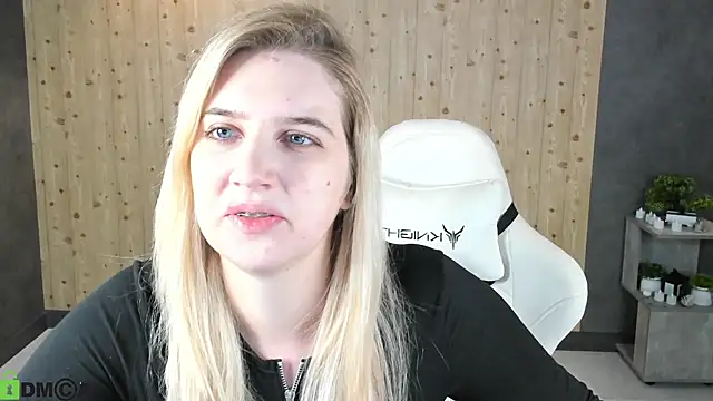 SoftLana online show from February 6, 4:06 am