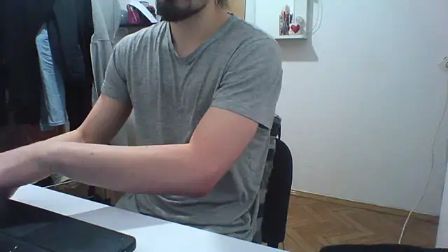 Snapshot of KaelNox chatting on March 8, 8:23 pm KaelNox online show from March 8, 8:23 pm