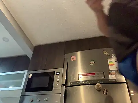 Snapshot of miker1239 chatting on February 17, 3:47 am miker1239 online show from February 17, 3:47 am