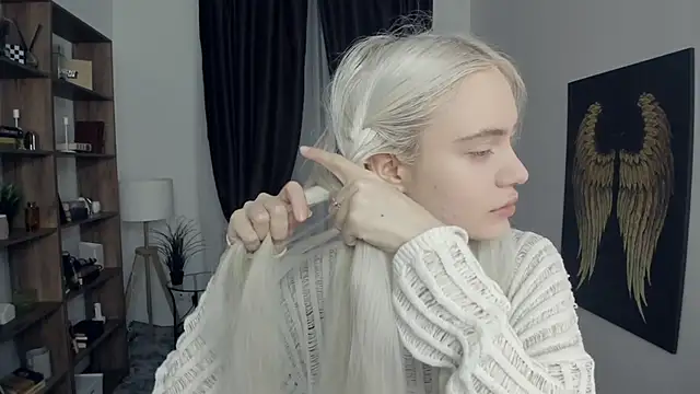 KristalCrowner online show from February 28, 7:26 pm