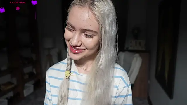 KristalCrowner online show from March 21, 8:34 pm