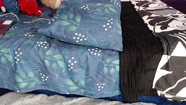 Snapshot of yorsamm_smit chatting on March 25, 5:02 am yorsamm smit online show from March 25, 5:02 am