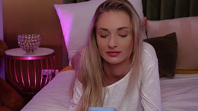 AmeliaAngel online show from February 21, 10:39 am