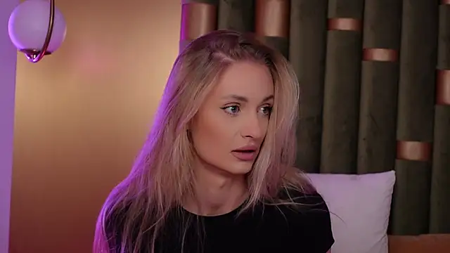 AmeliaAngel online show from October 20, 6:03 am