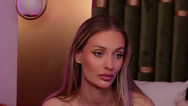 AmeliaAngel online show from April 28, 5:07 pm