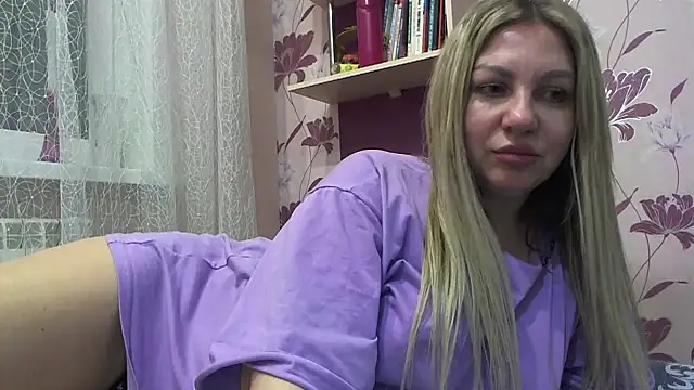 AmandaSexyLAX online show from February 4, 4:24 pm