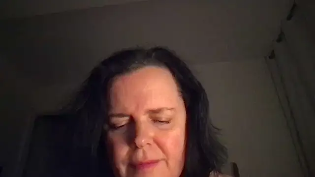 Snapshot of Malorie01 chatting on February 4, 7:53 pm Malorie01 online show from February 4, 7:53 pm