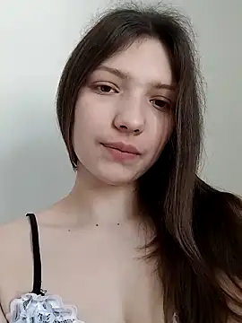 LunaTori456 online show from March 11, 8:20 am