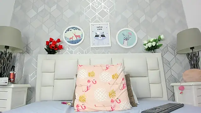 laura rouse7 online show from June 19, 7:28 pm