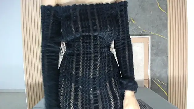 Snapshot of nina_wood11 chatting on January 12, 12:05 am nina wood11 online show from January 12, 12:05 am