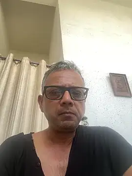 Snapshot of Moh-Moksha chatting on April 13, 5:02 am Moh-Moksha online show from April 13, 5:02 am