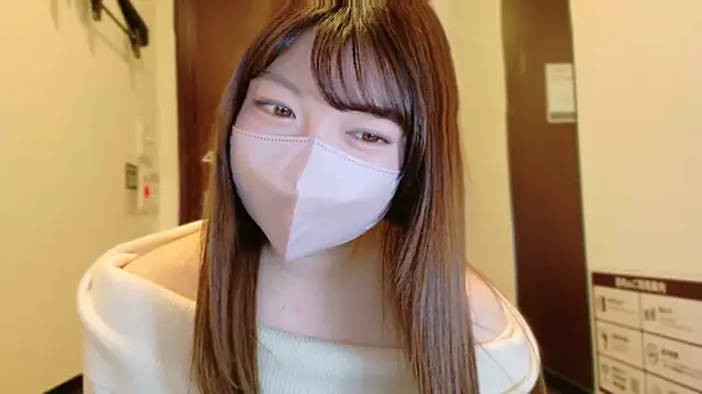 Snapshot of __Yui_ chatting on January 12, 2:39 am Yui online show from January 12, 2:39 am