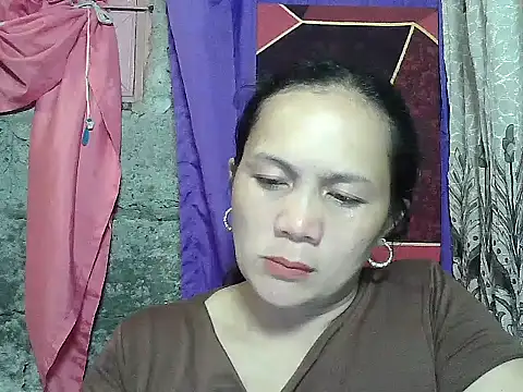 prettymomma24xx online show from May 8, 2:00 pm