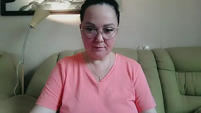 Snapshot of infinity_loveliness chatting on June 16, 6:27 am infinity loveliness online show from June 16, 6:27 am