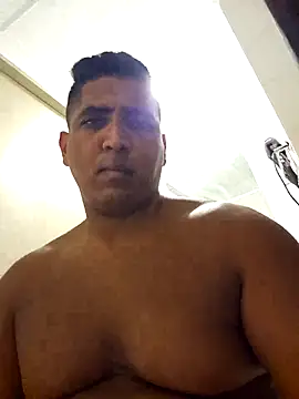 Snapshot of xxxch3o chatting on February 25, 2:32 am xxxch3o online show from February 25, 2:32 am