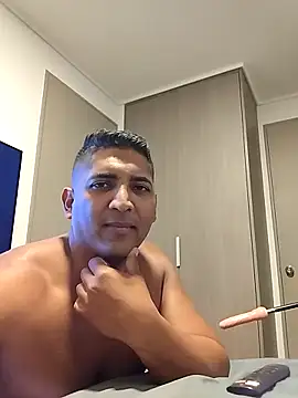 Snapshot of xxxch3o chatting on May 9, 4:06 am xxxch3o online show from May 9, 4:06 am