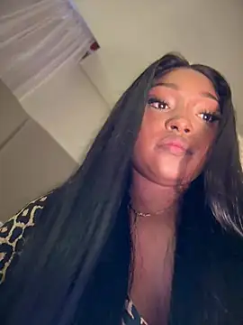 Snapshot of Soler_magnet chatting on February 17, 8:37 pm Soler magnet online show from February 17, 8:37 pm