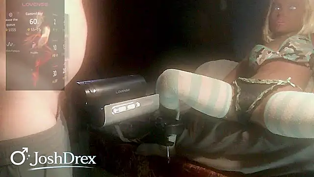 Snapshot of JoshDrex chatting on July 3, 2:51 am JoshDrex online show from July 3, 2:51 am