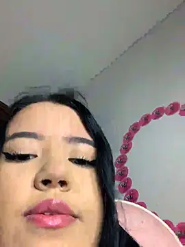 DulcePiink online show from March 31, 11:16 pm