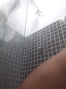 Snapshot of doidopradar chatting on April 2, 9:23 pm doidopradar online show from April 2, 9:23 pm