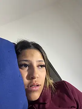 vicky bass  online show from May 6, 1:14 am