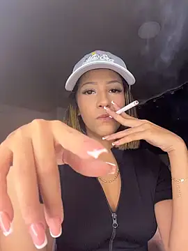vicky bass  online show from July 6, 12:18 am