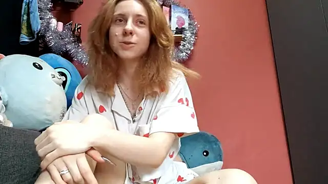 TiaraHenegan online show from January 7, 8:17 am