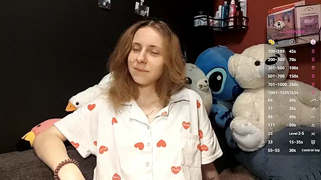 TiaraHenegan online show from February 7, 7:12 am