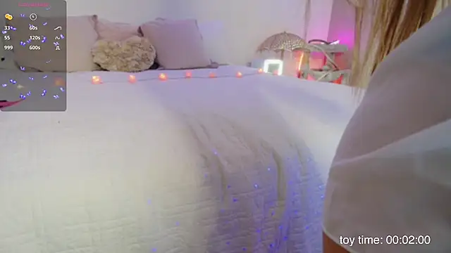 Snapshot of secretluv chatting on February 6, 5:34 am secretluv online show from February 6, 5:34 am