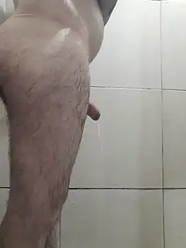 Snapshot of rolaaa2000 chatting on March 5, 12:17 am rolaaa2000 online show from March 5, 12:17 am