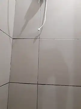 Snapshot of rolaaa2000 chatting on March 9, 12:47 am rolaaa2000 online show from March 9, 12:47 am