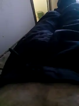 Snapshot of rolaaa2000 chatting on March 21, 5:27 pm rolaaa2000 online show from March 21, 5:27 pm