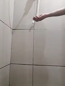 Snapshot of rolaaa2000 chatting on March 23, 10:14 pm rolaaa2000 online show from March 23, 10:14 pm