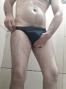 Snapshot of rolaaa2000 chatting on March 24, 10:37 pm rolaaa2000 online show from March 24, 10:37 pm