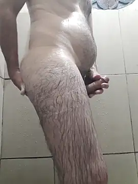 Snapshot of rolaaa2000 chatting on April 3, 1:58 am rolaaa2000 online show from April 3, 1:58 am