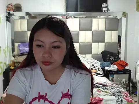 dulcecandy18 online show from February 10, 3:43 am