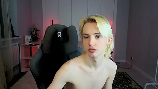 lucidangelok1 online show from February 28, 3:35 pm