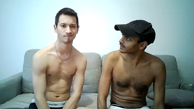 Snapshot of batschi0512 chatting on February 14, 8:00 am batschi0512 online show from February 14, 8:00 am