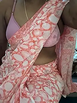 Snapshot of Meena_Meenakshi chatting on February 2, 4:33 am Meena Meenakshi online show from February 2, 4:33 am