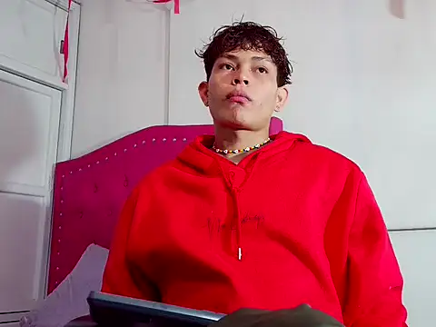 brosscams2025 online show from January 8, 2:14 am