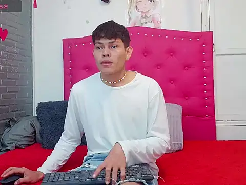 brosscams2025 online show from February 6, 2:31 pm