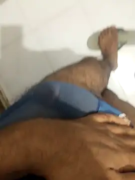 Snapshot of 8inchhere chatting on March 22, 11:02 am 8inchhere online show from March 22, 11:02 am