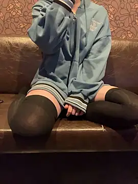 Snapshot of pon05240 chatting on March 24, 5:01 am pon05240 online show from March 24, 5:01 am