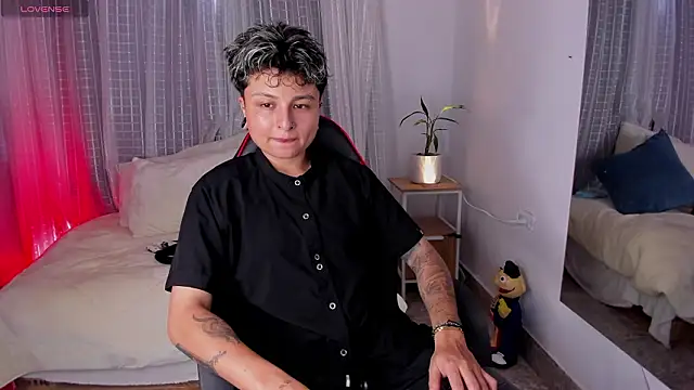 Zury Ramirez online show from March 27, 10:42 pm